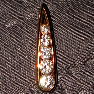 18k solid gold diamond pendant
